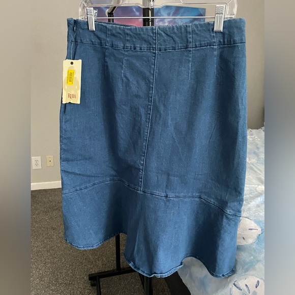 Studded Denim Skirt Reba - Picture 5 of 14